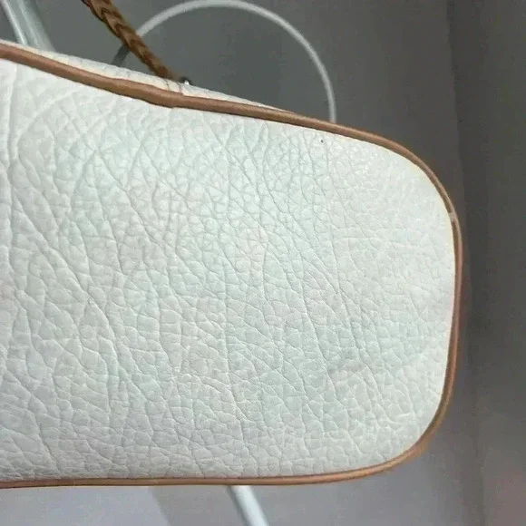 Lauren Conrad Shoulder Bag - Picture 9 of 10